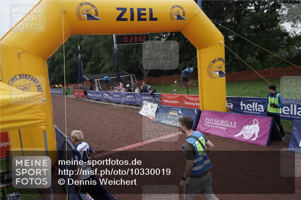 13.09.2026 - Airport Race Dennis Weichert http://msf.ph/oto/10330019 13.09.2026 10:24:26 Ziel 4017, 5018, 5145, 5147 meine-sportfotos.de