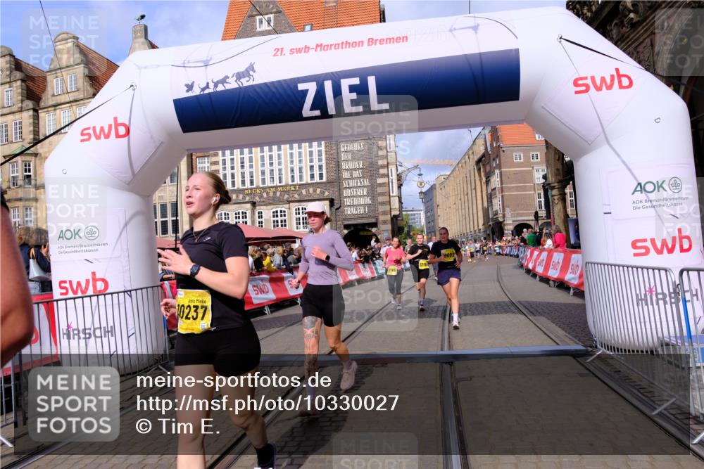 13.09.2026 - 21. swb-Marathon Bremen Tim E. http://msf.ph/oto/10330027 13.09.2026 11:03:35 Ziel 10092, 10150, 10187, 10195, 10237, 10309, 10528, 10531, 10598, 10724, 10727, 10904, 10959, 11070, 11493, 11598, 11676, 11773, 11830, 11836, 12068, 12184, 12185, 12214, 12611 meine-sportfotos.de