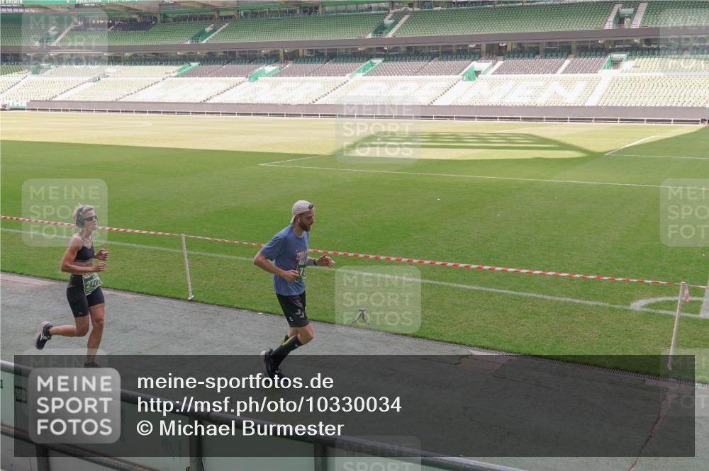 13.09.2026 - 21. swb-Marathon Bremen Michael Burmester http://msf.ph/oto/10330034 13.09.2026 13:01:10 Laufen im Stadion 135, 242, 260, 282, 318, 342, 440, 531, 651, 687, 930, 946, 1006, 1067, 1209, 1368, 1436, 1448, 1493, 1494, 1582, 1650, 1861, 1896, 1935, 1963, 2033, 2047, 2062, 2088, 2293, 2306, 2322, 2370, 2409, 2427, 2481, 2485, 2490, 2491, 2517, 2560, 2561, 2627, 2638, 2658, 2686, 2700, 2708, 2781, 2906, 2914, 2967, 3076, 3105, 3145, 3168, 3173, 3273, 3354, 3372, 3374, 3375, 3385, 3480, 3524, 3526, 3527, 3642, 3667, 3729, 3774, 3806, 3855, 3856, 3861, 3930 meine-sportfotos.de