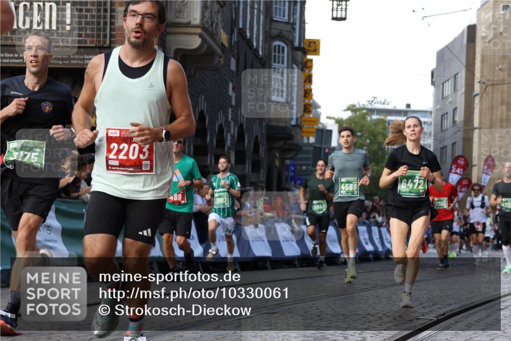 13.09.2026 - 21. swb-Marathon Bremen Strokosch-Dieckow http://msf.ph/oto/10330061 13.09.2026 13:14:46 Ziel 107, 376, 469, 1043, 1125, 1492, 1814, 2043, 2203, 2913, 3085, 3545, 3821, 4452, 4685, 4728, 5794, 5836, 5986, 6130, 6506, 7117, 7659, 7826, 8456, 9783, 9868, 889, 1510, 1748, 2383, 3057, 3206, 3504, 3717, 4226, 4569, 4968, 5298, 5315, 5471, 5649, 5796, 6379, 6404, 6472, 6528, 6717, 8238, 8409, 9523, 9797, 13141 meine-sportfotos.de