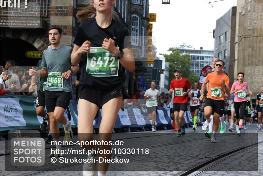13.09.2026 - 21. swb-Marathon Bremen Strokosch-Dieckow http://msf.ph/oto/10330118 13.09.2026 13:14:48 Ziel 199, 376, 469, 1043, 1125, 1492, 1814, 2203, 2913, 3085, 3545, 3821, 3834, 4452, 4685, 5239, 5794, 5836, 5986, 6130, 6506, 7117, 7659, 7826, 8366, 8456, 9242, 9783, 9868, 889, 1510, 1748, 2383, 3206, 3504, 3717, 4226, 4968, 5294, 5298, 5315, 5417, 5471, 5796, 6379, 6404, 6521, 6528, 6717, 7190, 8238, 9523, 9797, 13141 meine-sportfotos.de