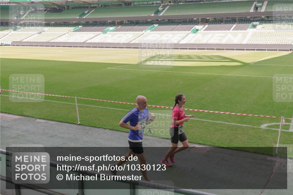 13.09.2026 - 21. swb-Marathon Bremen Michael Burmester http://msf.ph/oto/10330123 13.09.2026 13:01:20 Laufen im Stadion 135, 150, 242, 260, 282, 318, 342, 440, 531, 651, 687, 930, 946, 1006, 1067, 1163, 1368, 1436, 1448, 1493, 1494, 1582, 1650, 1861, 1896, 1935, 1963, 2033, 2047, 2062, 2293, 2306, 2322, 2370, 2409, 2427, 2485, 2490, 2491, 2560, 2561, 2627, 2638, 2658, 2686, 2700, 2708, 2781, 2906, 2914, 2967, 2987, 3044, 3076, 3105, 3145, 3168, 3173, 3187, 3248, 3294, 3334, 3354, 3372, 3374, 3375, 3385, 3392, 3480, 3524, 3526, 3527, 3642, 3667, 3729, 3774, 3806, 3855, 3856 meine-sportfotos.de