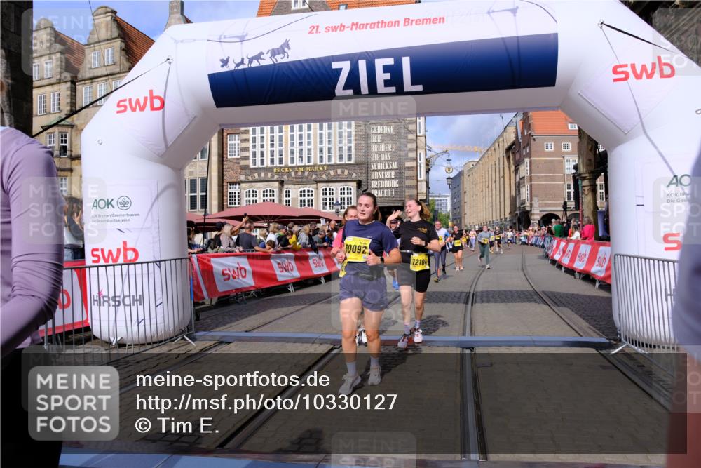13.09.2026 - 21. swb-Marathon Bremen Tim E. http://msf.ph/oto/10330127 13.09.2026 11:03:37 Ziel 10092, 10150, 10187, 10195, 10237, 10309, 10531, 10724, 10727, 10904, 10959, 11070, 11493, 11598, 11676, 11773, 11830, 12068, 12184, 12185, 12611 meine-sportfotos.de