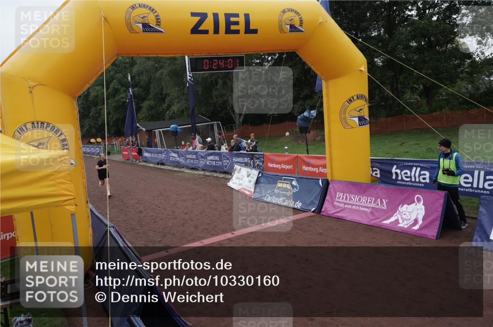 13.09.2026 - Airport Race Dennis Weichert http://msf.ph/oto/10330160 13.09.2026 10:24:35 Ziel 5018, 5055, 5126, 5145, 5147, 5293, 5312 meine-sportfotos.de