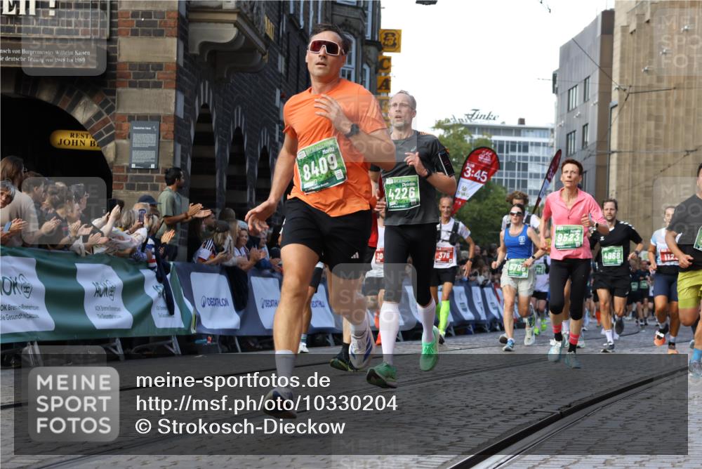 13.09.2026 - 21. swb-Marathon Bremen Strokosch-Dieckow http://msf.ph/oto/10330204 13.09.2026 13:14:49 Ziel 199, 376, 469, 1043, 1125, 1492, 1814, 2203, 2913, 3085, 3545, 3821, 3834, 4452, 4685, 5239, 5794, 5836, 5986, 6130, 6506, 7117, 7659, 7826, 8366, 8456, 9242, 9783, 9868, 10016, 889, 1510, 1748, 2383, 3206, 3504, 3717, 4226, 4968, 5294, 5298, 5315, 5417, 5471, 5796, 6351, 6379, 6404, 6521, 6528, 6717, 7190, 8238, 9363, 9523, 9797, 13141 meine-sportfotos.de