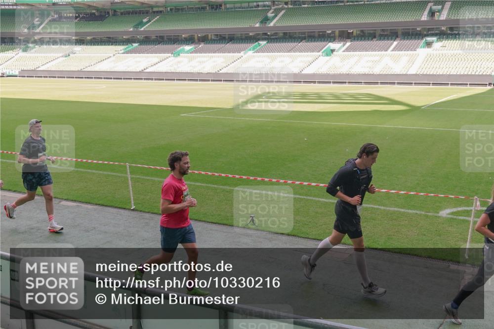 13.09.2026 - 21. swb-Marathon Bremen Michael Burmester http://msf.ph/oto/10330216 13.09.2026 13:01:26 Laufen im Stadion 135, 150, 242, 282, 318, 440, 531, 651, 687, 930, 946, 1006, 1067, 1163, 1368, 1436, 1448, 1582, 1650, 1861, 1896, 1935, 1963, 2033, 2047, 2062, 2292, 2293, 2306, 2322, 2345, 2370, 2409, 2427, 2485, 2490, 2491, 2560, 2561, 2627, 2638, 2658, 2666, 2686, 2700, 2708, 2781, 2906, 2967, 2987, 3013, 3044, 3076, 3105, 3145, 3163, 3164, 3168, 3173, 3187, 3248, 3294, 3334, 3354, 3372, 3374, 3375, 3385, 3392, 3480, 3524, 3526, 3527, 3642, 3667, 3729, 3774, 3806, 3855, 3856 meine-sportfotos.de