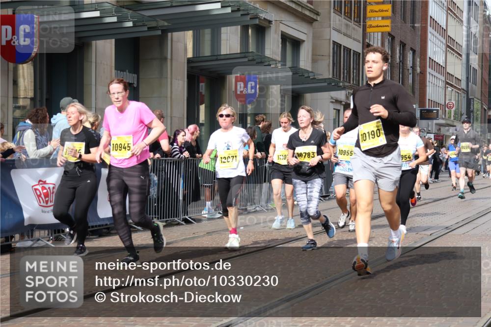 13.09.2026 - 21. swb-Marathon Bremen Strokosch-Dieckow http://msf.ph/oto/10330230 13.09.2026 11:02:38 Ziel 10185, 10190, 10296, 10528, 10598, 10633, 10715, 10731, 10783, 10945, 10954, 10955, 10985, 11095, 11096, 11107, 11313, 11564, 11697, 11701, 11719, 11730, 11776, 11785, 11836, 12071, 12214, 12247, 12421, 12432, 12448, 12465, 12483, 10153, 10154, 10273, 10274, 10278, 10338, 10738, 10885, 10915, 10943, 11137, 11261, 11505, 11508, 11526, 11554, 11662, 11853, 11886, 11890, 11945, 12154, 12169, 12252, 12429, 12451, 12489 meine-sportfotos.de