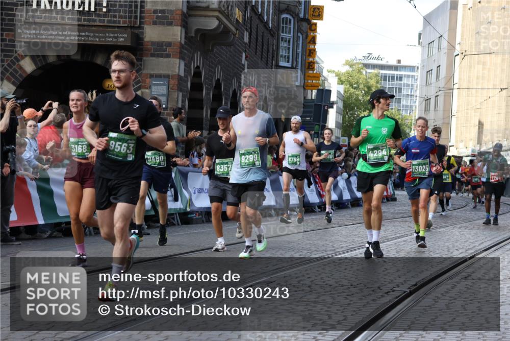 13.09.2026 - 21. swb-Marathon Bremen Strokosch-Dieckow http://msf.ph/oto/10330243 13.09.2026 13:25:18 Ziel 972, 1080, 1166, 1264, 2322, 2761, 3015, 3105, 4091, 4113, 4262, 4507, 4918, 4973, 6079, 6360, 6544, 6807, 6943, 7409, 7854, 8245, 8853, 9073, 9152, 9360, 10103, 209, 260, 1650, 1658, 2046, 3168, 4294, 5755, 5814, 6380, 7252, 8357, 8545, 8695, 8769, 9299, 9460, 9468, 13025 meine-sportfotos.de