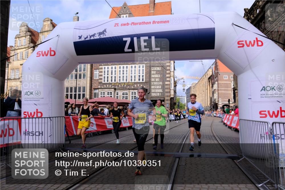 13.09.2026 - 21. swb-Marathon Bremen Tim E. http://msf.ph/oto/10330351 13.09.2026 11:03:48 Ziel 10092, 10187, 10309, 10327, 10420, 10569, 10902, 10904, 10950, 11211, 11411, 11595, 11598, 11655, 11746, 11773, 12074, 12184, 12185, 12611 meine-sportfotos.de