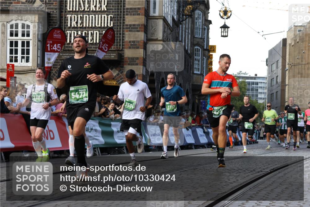 13.09.2026 - 21. swb-Marathon Bremen Strokosch-Dieckow http://msf.ph/oto/10330424 13.09.2026 13:14:58 Ziel 199, 376, 615, 616, 1043, 1455, 1492, 1814, 2251, 2847, 2971, 2997, 3012, 3057, 3085, 3175, 3821, 3834, 4097, 4246, 4586, 4685, 5239, 5649, 5794, 5962, 6472, 6506, 7117, 7251, 7782, 7826, 8366, 9242, 9868, 10016, 1664, 2383, 3357, 3717, 4382, 4992, 5003, 5149, 5294, 5298, 5385, 5417, 6351, 6521, 6717, 6773, 6902, 7190, 7432, 7497, 7515, 9253, 9338, 9363, 9483, 13137, 13139 meine-sportfotos.de
