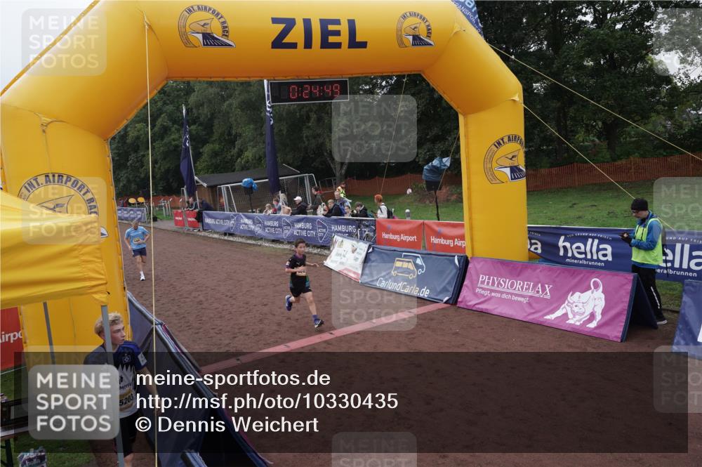 13.09.2026 - Airport Race Dennis Weichert http://msf.ph/oto/10330435 13.09.2026 10:25:22 Ziel 382, 5095, 5242, 5469 meine-sportfotos.de