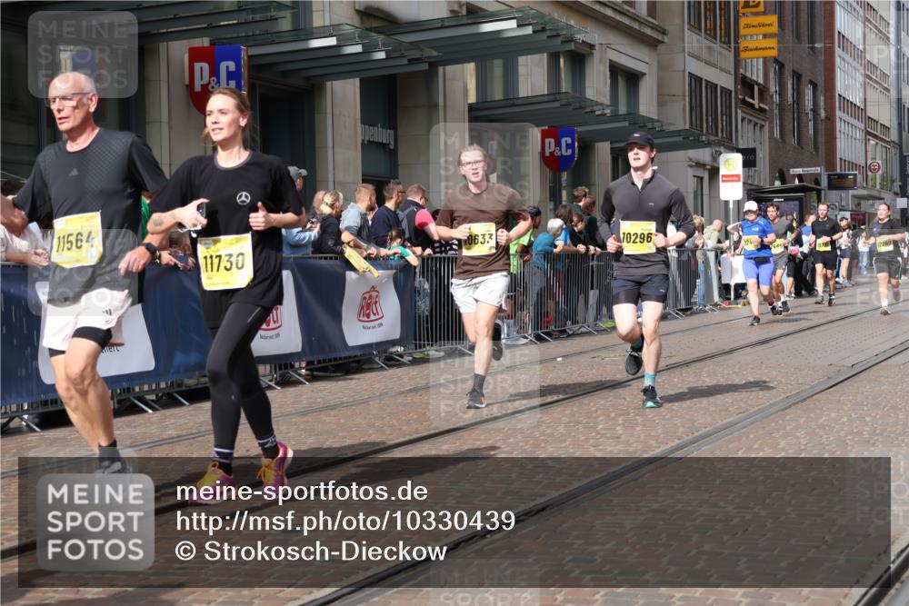 13.09.2026 - 21. swb-Marathon Bremen Strokosch-Dieckow http://msf.ph/oto/10330439 13.09.2026 11:02:43 Ziel 10185, 10195, 10296, 10528, 10531, 10598, 10633, 10715, 10727, 10731, 10954, 10955, 10959, 11070, 11095, 11107, 11313, 11493, 11564, 11676, 11697, 11719, 11730, 11785, 11836, 12071, 12214, 12247, 12421, 12432, 12448, 12465, 12483, 10190, 10273, 10278, 10296, 10633, 10783, 10945, 10985, 11096, 11137, 11261, 11508, 11526, 11554, 11662, 11701, 11719, 11776, 11890, 11945, 12154, 12169, 12252, 12429, 12451, 12489 meine-sportfotos.de