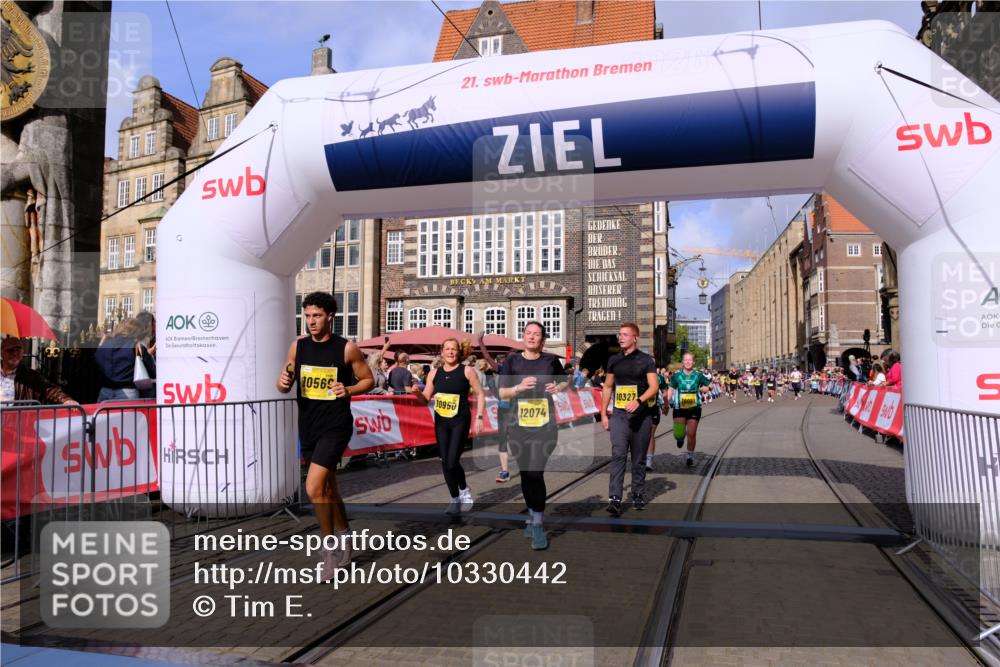 13.09.2026 - 21. swb-Marathon Bremen Tim E. http://msf.ph/oto/10330442 13.09.2026 11:03:55 Ziel 10090, 10091, 10327, 10420, 10569, 10902, 10950, 11211, 11411, 11595, 11655, 11746, 11868, 12074 meine-sportfotos.de