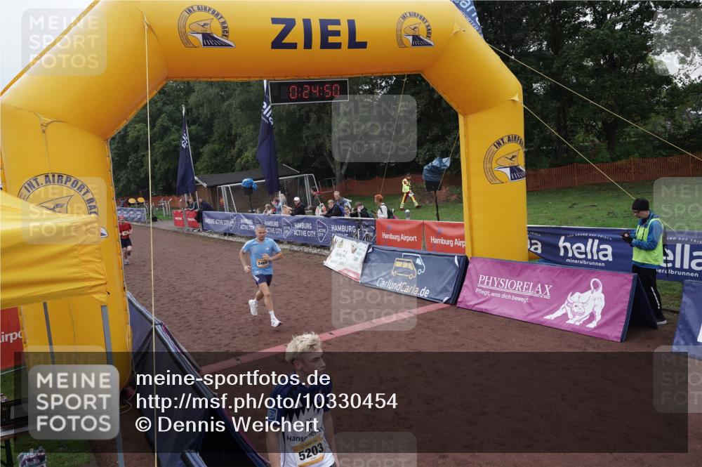 13.09.2026 - Airport Race Dennis Weichert http://msf.ph/oto/10330454 13.09.2026 10:25:24 Ziel 382, 5095, 5242, 5469 meine-sportfotos.de