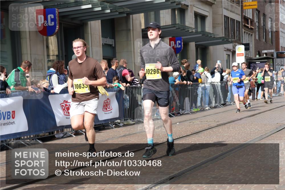 13.09.2026 - 21. swb-Marathon Bremen Strokosch-Dieckow http://msf.ph/oto/10330468 13.09.2026 11:02:44 Ziel 10185, 10195, 10528, 10531, 10598, 10715, 10727, 10731, 10954, 10955, 10959, 11070, 11095, 11107, 11313, 11493, 11564, 11676, 11697, 11730, 11785, 11836, 12071, 12214, 12247, 12421, 12432, 12448, 12465, 12483, 10190, 10296, 10633, 10783, 10945, 10954, 10985, 11096, 11107, 11137, 11261, 11508, 11526, 11554, 11662, 11701, 11719, 11776, 11890, 11945, 12071, 12154, 12169, 12252, 12429, 12451, 12489 meine-sportfotos.de