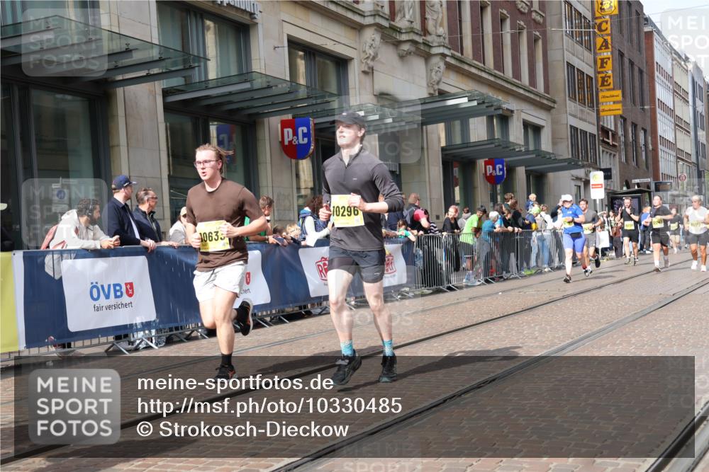 13.09.2026 - 21. swb-Marathon Bremen Strokosch-Dieckow http://msf.ph/oto/10330485 13.09.2026 11:02:44 Ziel 10185, 10195, 10528, 10531, 10598, 10715, 10727, 10731, 10954, 10955, 10959, 11070, 11095, 11107, 11313, 11493, 11564, 11676, 11697, 11730, 11785, 11836, 12071, 12214, 12247, 12421, 12432, 12448, 12465, 12483, 10190, 10296, 10633, 10783, 10945, 10954, 10985, 11096, 11107, 11137, 11261, 11508, 11526, 11554, 11662, 11701, 11719, 11776, 11890, 11945, 12071, 12154, 12169, 12252, 12429, 12451, 12489 meine-sportfotos.de
