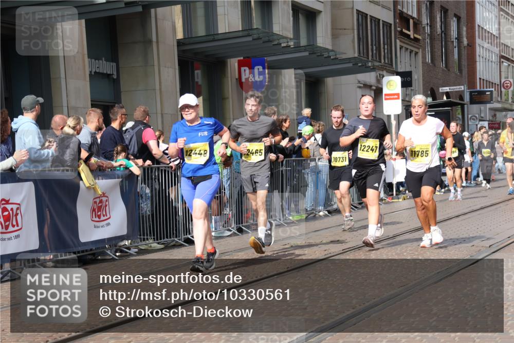 13.09.2026 - 21. swb-Marathon Bremen Strokosch-Dieckow http://msf.ph/oto/10330561 13.09.2026 11:02:47 Ziel 10150, 10185, 10195, 10528, 10531, 10598, 10715, 10727, 10731, 10959, 11070, 11095, 11313, 11493, 11676, 11697, 11785, 11830, 11836, 12214, 12421, 12432, 12448, 12465, 12483, 10190, 10296, 10633, 10783, 10945, 10954, 10955, 10985, 11096, 11107, 11137, 11261, 11508, 11526, 11554, 11564, 11662, 11701, 11719, 11730, 11776, 11785, 11890, 11945, 12071, 12154, 12169, 12247, 12252, 12429, 12451, 12489 meine-sportfotos.de
