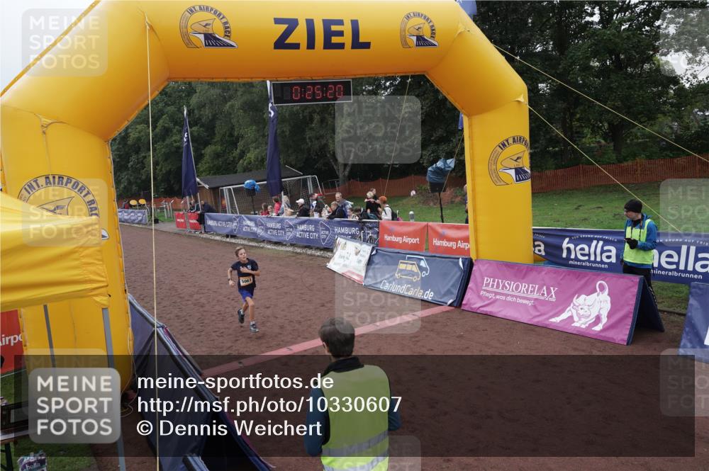 13.09.2026 - Airport Race Dennis Weichert http://msf.ph/oto/10330607 13.09.2026 10:25:53 Ziel 5063, 5139, 5414 meine-sportfotos.de