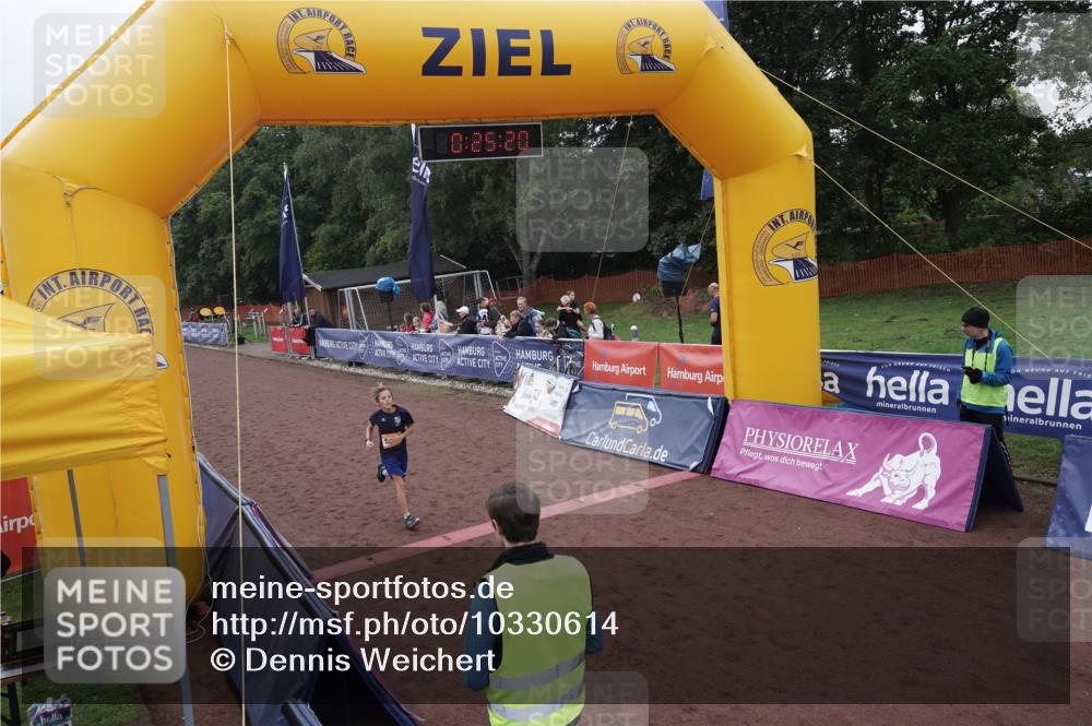 13.09.2026 - Airport Race Dennis Weichert http://msf.ph/oto/10330614 13.09.2026 10:25:53 Ziel 5063, 5139, 5414 meine-sportfotos.de