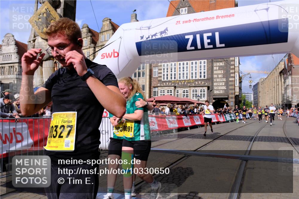 13.09.2026 - 21. swb-Marathon Bremen Tim E. http://msf.ph/oto/10330650 13.09.2026 11:04:00 Ziel 10090, 10091, 10327, 10357, 10420, 10429, 10569, 10796, 10902, 10950, 11211, 11325, 11411, 11451, 11595, 11655, 11746, 11868, 12074 meine-sportfotos.de
