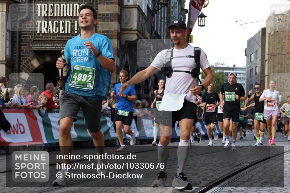 13.09.2026 - 21. swb-Marathon Bremen Strokosch-Dieckow http://msf.ph/oto/10330676 13.09.2026 13:15:08 Ziel 615, 616, 889, 1455, 1748, 2251, 2847, 2971, 2997, 3012, 3057, 3175, 3206, 3834, 4097, 4226, 4246, 4569, 4586, 4968, 5315, 5471, 5649, 5796, 5962, 6379, 6404, 6472, 6528, 7251, 7782, 8409, 9242, 9523, 9797, 10016, 13141, 1664, 3357, 3743, 4111, 4646, 5003, 5149, 5385, 6011, 6773, 6902, 7497, 7515, 7717, 7730, 8086, 8254, 8255, 9253, 9483, 13137, 13139 meine-sportfotos.de