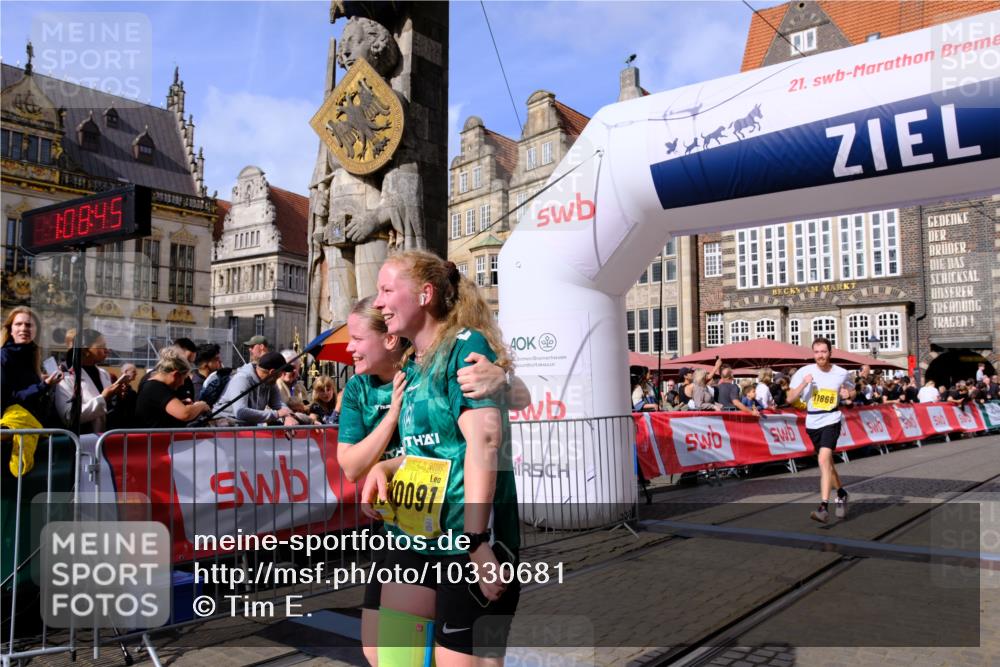 13.09.2026 - 21. swb-Marathon Bremen Tim E. http://msf.ph/oto/10330681 13.09.2026 11:04:02 Ziel 10090, 10091, 10152, 10327, 10357, 10429, 10569, 10796, 10902, 10918, 10950, 11325, 11451, 11595, 11868, 11967, 12074, 12504 meine-sportfotos.de