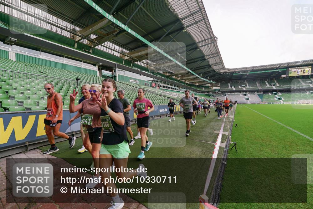 13.09.2026 - 21. swb-Marathon Bremen Michael Burmester http://msf.ph/oto/10330711 13.09.2026 13:36:29 Laufen im Stadion 444, 462, 491, 496, 590, 657, 799, 1015, 1132, 1135, 1279, 1432, 1620, 1726, 1762, 1887, 1934, 1951, 1965, 1974, 1977, 2078, 2227, 2335, 2578, 2639, 2650, 2688, 2789, 2842, 2892, 2894, 2933, 2939, 3090, 3161, 3169, 3178, 3299, 3303, 3406, 3408, 3463, 3472, 3498, 3555, 3570, 3573, 3588, 3640, 3731, 3779, 3801, 3839, 3985, 3992, 3993, 4084, 4145, 4200, 4210, 4290, 4464, 4538, 4801, 4880, 4967, 5000, 5034, 5182, 5332, 5461, 5679, 5818 meine-sportfotos.de