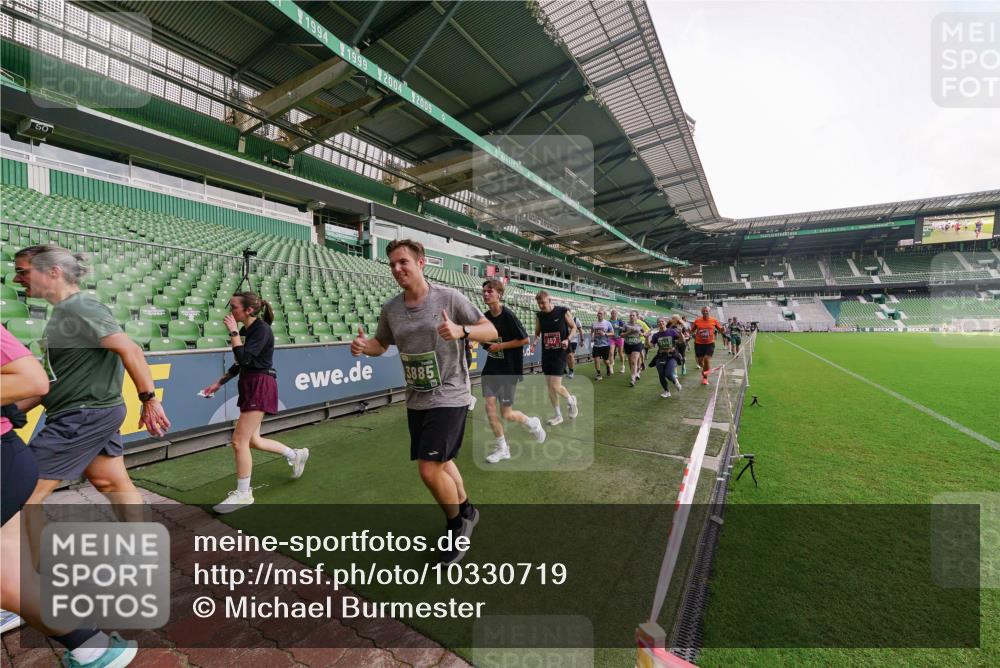 13.09.2026 - 21. swb-Marathon Bremen Michael Burmester http://msf.ph/oto/10330719 13.09.2026 13:36:30 Laufen im Stadion 444, 462, 491, 496, 590, 657, 799, 1015, 1132, 1135, 1279, 1432, 1620, 1726, 1762, 1887, 1934, 1951, 1965, 1974, 1977, 2078, 2227, 2335, 2578, 2639, 2650, 2688, 2789, 2842, 2892, 2894, 2933, 2939, 3090, 3161, 3169, 3178, 3299, 3303, 3406, 3408, 3463, 3472, 3498, 3555, 3570, 3573, 3588, 3640, 3731, 3779, 3801, 3839, 3985, 3992, 3993, 4084, 4145, 4200, 4210, 4290, 4464, 4538, 4801, 4880, 4967, 5000, 5034, 5182, 5332, 5461, 5679, 5818 meine-sportfotos.de