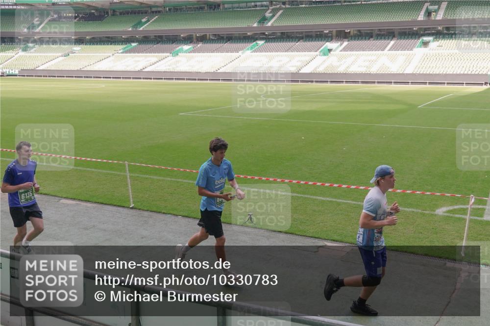 13.09.2026 - 21. swb-Marathon Bremen Michael Burmester http://msf.ph/oto/10330783 13.09.2026 13:02:19 Laufen im Stadion 150, 282, 318, 440, 531, 722, 930, 936, 946, 1006, 1067, 1163, 1250, 1436, 1448, 1460, 1582, 1611, 1896, 2033, 2047, 2062, 2276, 2292, 2345, 2364, 2370, 2378, 2409, 2421, 2491, 2513, 2561, 2627, 2638, 2666, 2668, 2779, 2900, 2987, 3013, 3044, 3114, 3163, 3164, 3187, 3248, 3258, 3294, 3334, 3372, 3374, 3375, 3392, 3460, 3496, 3524, 3526, 3527, 3576, 3585, 3603, 3667, 3721, 3806, 3852, 3893, 3938, 3970, 3983, 4000, 4077, 4133, 4506, 4558 meine-sportfotos.de