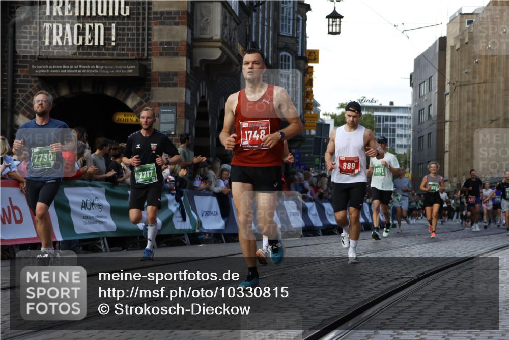 13.09.2026 - 21. swb-Marathon Bremen Strokosch-Dieckow http://msf.ph/oto/10330815 13.09.2026 13:15:16 Ziel 615, 616, 889, 1510, 1748, 2383, 3057, 3175, 3206, 3504, 3717, 4226, 4569, 4968, 5294, 5298, 5315, 5417, 5471, 5649, 5796, 6351, 6379, 6404, 6472, 6521, 6528, 6717, 7190, 8238, 8409, 9363, 9523, 9797, 13141, 3743, 4646, 4663, 6011, 6526, 7291, 7346, 7717, 7730, 7992, 8086, 8254, 8255 meine-sportfotos.de