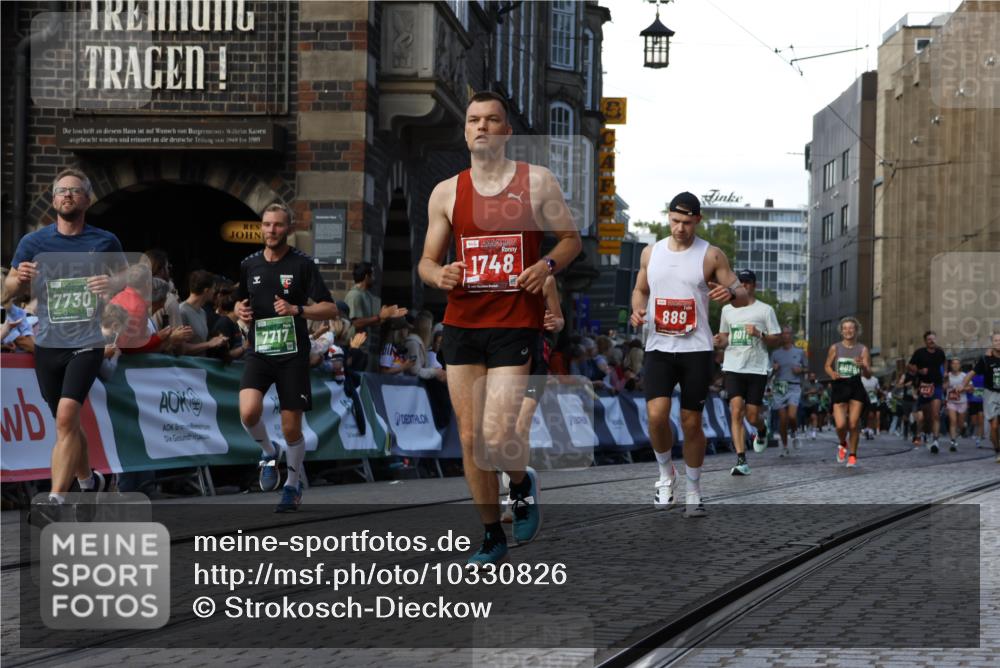 13.09.2026 - 21. swb-Marathon Bremen Strokosch-Dieckow http://msf.ph/oto/10330826 13.09.2026 13:15:16 Ziel 615, 616, 889, 1510, 1748, 2383, 3057, 3175, 3206, 3504, 3717, 4226, 4569, 4968, 5294, 5298, 5315, 5417, 5471, 5649, 5796, 6351, 6379, 6404, 6472, 6521, 6528, 6717, 7190, 8238, 8409, 9363, 9523, 9797, 13141, 3743, 4646, 4663, 6011, 6526, 7291, 7346, 7717, 7730, 7992, 8086, 8254, 8255 meine-sportfotos.de