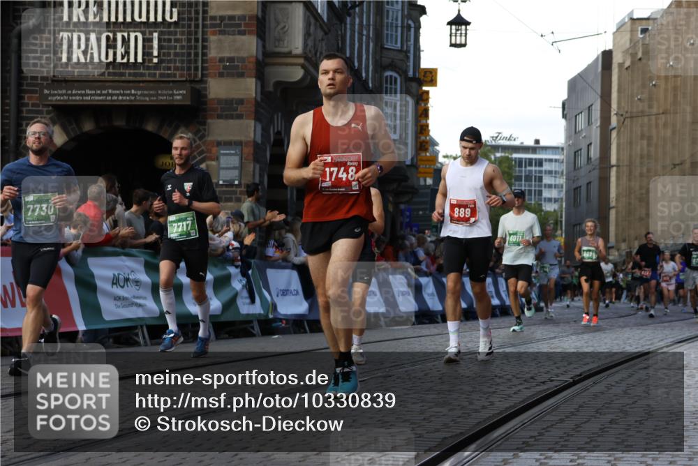 13.09.2026 - 21. swb-Marathon Bremen Strokosch-Dieckow http://msf.ph/oto/10330839 13.09.2026 13:15:16 Ziel 615, 616, 889, 1510, 1748, 2383, 3057, 3175, 3206, 3504, 3717, 4226, 4569, 4968, 5294, 5298, 5315, 5417, 5471, 5649, 5796, 6351, 6379, 6404, 6472, 6521, 6528, 6717, 7190, 8238, 8409, 9363, 9523, 9797, 13141, 3743, 4646, 4663, 6011, 6526, 7291, 7346, 7717, 7730, 7992, 8086, 8254, 8255 meine-sportfotos.de
