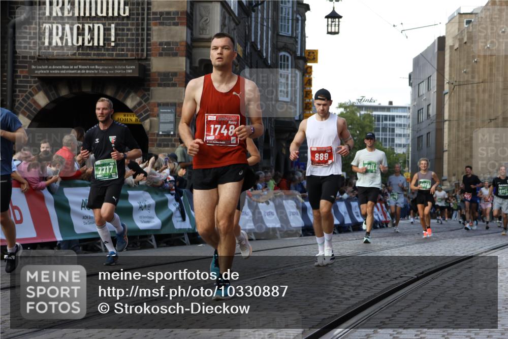 13.09.2026 - 21. swb-Marathon Bremen Strokosch-Dieckow http://msf.ph/oto/10330887 13.09.2026 13:15:16 Ziel 615, 616, 889, 1510, 1748, 2383, 3057, 3175, 3206, 3504, 3717, 4226, 4569, 4968, 5294, 5298, 5315, 5417, 5471, 5649, 5796, 6351, 6379, 6404, 6472, 6521, 6528, 6717, 7190, 8238, 8409, 9363, 9523, 9797, 13141, 3743, 4646, 4663, 6011, 6526, 7291, 7346, 7717, 7730, 7992, 8086, 8254, 8255 meine-sportfotos.de