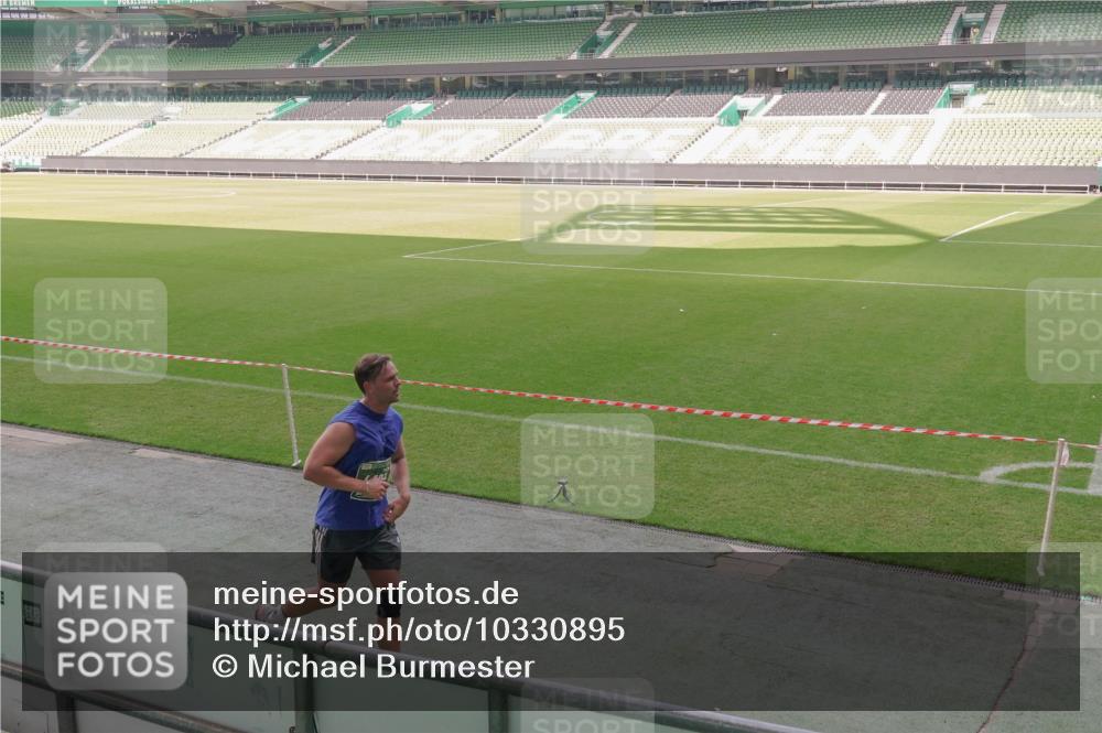 13.09.2026 - 21. swb-Marathon Bremen Michael Burmester http://msf.ph/oto/10330895 13.09.2026 13:02:31 Laufen im Stadion 150, 282, 318, 440, 531, 722, 762, 930, 936, 940, 946, 1006, 1014, 1067, 1163, 1250, 1436, 1448, 1460, 1582, 1611, 1896, 2033, 2047, 2062, 2276, 2292, 2345, 2364, 2370, 2378, 2421, 2491, 2513, 2638, 2666, 2668, 2779, 2900, 2987, 3013, 3044, 3114, 3135, 3163, 3164, 3187, 3248, 3258, 3294, 3334, 3360, 3372, 3374, 3375, 3392, 3460, 3496, 3526, 3527, 3576, 3585, 3603, 3667, 3721, 3806, 3852, 3893, 3938, 3970, 3983, 4000, 4077, 4133, 4506, 4558 meine-sportfotos.de