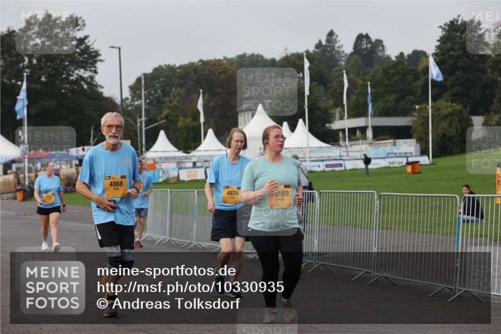 13.09.2026 - Kiel Lauf Andreas Tolksdorf http://msf.ph/oto/10330935 13.09.2026 09:33:05 Kiellinie 4868, 4874, 169 meine-sportfotos.de