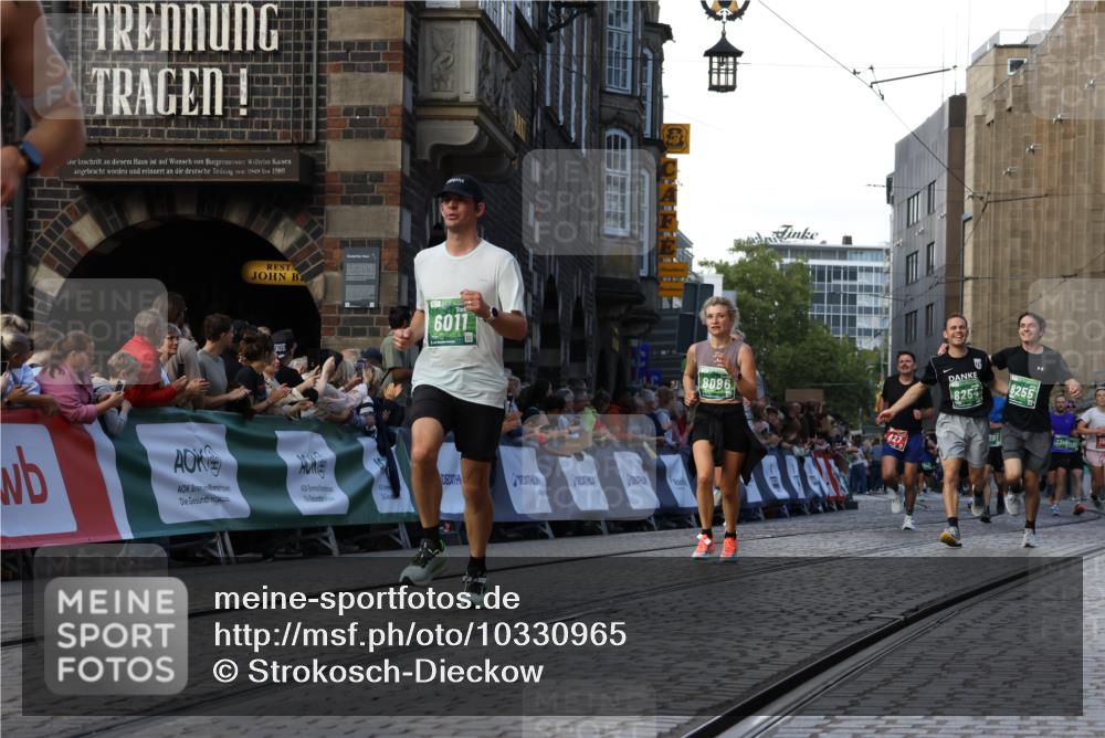 13.09.2026 - 21. swb-Marathon Bremen Strokosch-Dieckow http://msf.ph/oto/10330965 13.09.2026 13:15:19 Ziel 889, 1510, 1748, 2383, 3206, 3504, 3717, 4226, 4382, 4569, 4968, 4992, 5294, 5298, 5315, 5417, 5471, 5796, 6351, 6379, 6404, 6521, 6528, 6717, 7190, 7432, 8238, 8409, 9338, 9363, 9523, 9797, 13141, 1445, 3346, 4212, 4646, 4653, 4663, 6162, 6526, 7203, 7291, 7346, 7992, 8086, 8254, 8255, 9391 meine-sportfotos.de