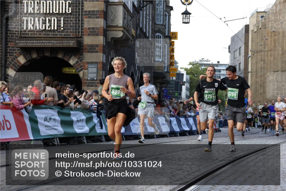 13.09.2026 - 21. swb-Marathon Bremen Strokosch-Dieckow http://msf.ph/oto/10331024 13.09.2026 13:15:20 Ziel 889, 1510, 1748, 2383, 3206, 3504, 3717, 4226, 4382, 4968, 4992, 5294, 5298, 5315, 5417, 5471, 5796, 6351, 6379, 6404, 6521, 6528, 6717, 7190, 7432, 8238, 9338, 9363, 9523, 9797, 13141, 1445, 3346, 4212, 4646, 4653, 4663, 6162, 6526, 7203, 7291, 7346, 7992, 8086, 8254, 8255, 9029, 9391, 9777 meine-sportfotos.de