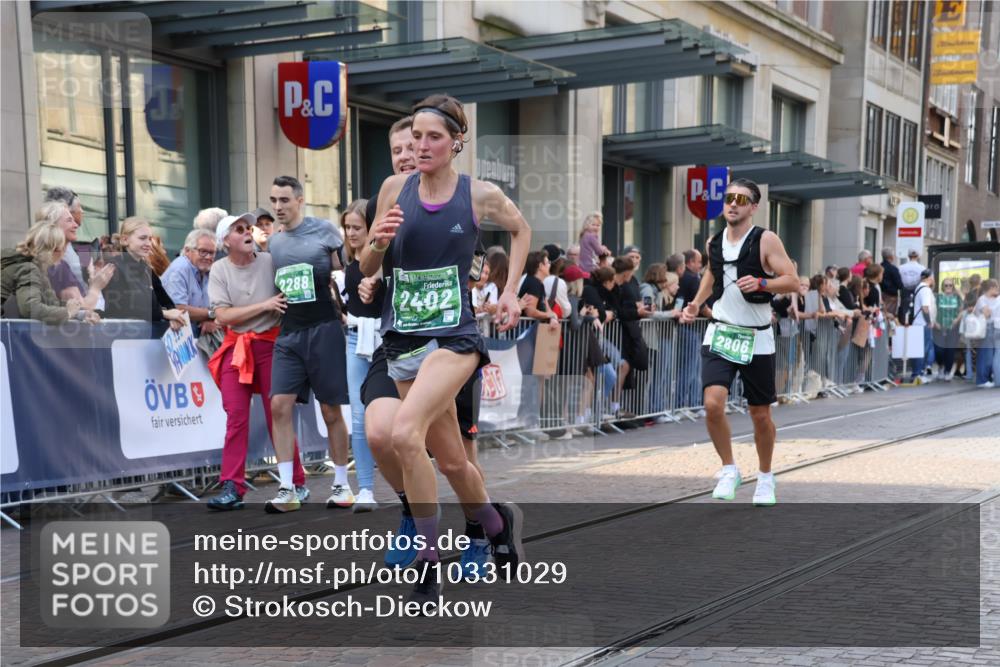 13.09.2026 - 21. swb-Marathon Bremen Strokosch-Dieckow http://msf.ph/oto/10331029 13.09.2026 13:22:28 Ziel 388, 913, 1963, 2040, 2402, 2481, 2771, 2806, 3145, 3560, 4483, 6707, 6737, 6792, 6891, 7586, 8377, 8547, 8551, 8646, 8694, 9090, 9510, 1601, 1645, 1933, 2481, 2499, 3021, 3855, 4204, 4211, 4697, 6621, 6891, 7625, 7917, 8447, 8574, 9668 meine-sportfotos.de