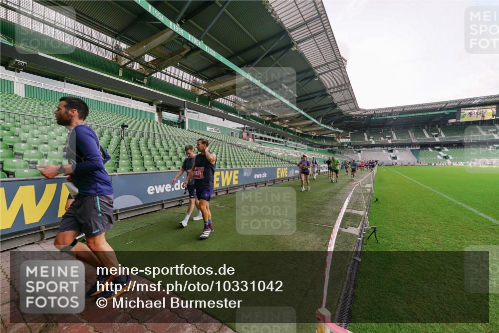 13.09.2026 - 21. swb-Marathon Bremen Michael Burmester http://msf.ph/oto/10331042 13.09.2026 13:37:16 Laufen im Stadion 144, 360, 410, 421, 444, 491, 590, 756, 799, 848, 971, 1015, 1132, 1135, 1279, 1432, 1620, 1734, 1762, 1887, 1934, 1951, 2060, 2078, 2227, 2639, 2688, 2772, 2842, 2892, 2933, 2939, 3161, 3169, 3178, 3299, 3303, 3408, 3427, 3463, 3498, 3499, 3570, 3573, 3588, 3640, 3646, 3731, 3779, 3839, 3919, 3985, 3992, 3993, 4084, 4145, 4210, 4252, 4314, 4416, 4464, 4538, 4801, 4845, 4939, 5034, 5145, 5166, 5182, 5210, 5332, 5461, 5536, 5679, 170 meine-sportfotos.de
