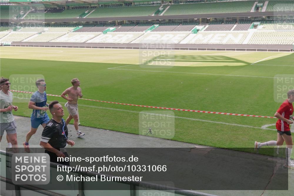 13.09.2026 - 21. swb-Marathon Bremen Michael Burmester http://msf.ph/oto/10331066 13.09.2026 13:02:44 Laufen im Stadion 150, 282, 531, 596, 722, 762, 930, 936, 940, 946, 1006, 1014, 1067, 1163, 1250, 1436, 1458, 1460, 1582, 1611, 1896, 2033, 2047, 2062, 2276, 2292, 2345, 2364, 2378, 2421, 2434, 2513, 2625, 2638, 2666, 2668, 2779, 2900, 2934, 2987, 3013, 3044, 3114, 3135, 3163, 3164, 3187, 3248, 3258, 3294, 3334, 3360, 3374, 3392, 3460, 3496, 3510, 3527, 3576, 3585, 3597, 3603, 3667, 3721, 3806, 3846, 3852, 3859, 3893, 3938, 3970, 3983, 4000, 4077, 4133, 4506, 4558 meine-sportfotos.de