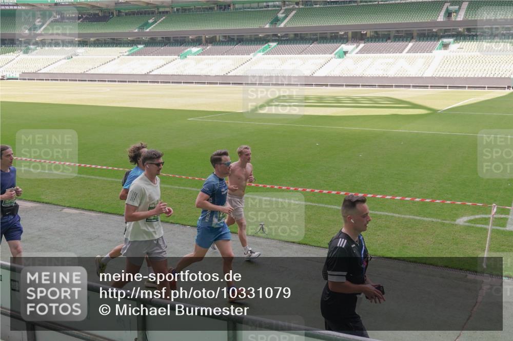 13.09.2026 - 21. swb-Marathon Bremen Michael Burmester http://msf.ph/oto/10331079 13.09.2026 13:02:44 Laufen im Stadion 150, 282, 531, 596, 722, 762, 930, 936, 940, 946, 1006, 1014, 1067, 1163, 1250, 1436, 1458, 1460, 1582, 1611, 1896, 2033, 2047, 2062, 2276, 2292, 2345, 2364, 2378, 2421, 2434, 2513, 2625, 2638, 2666, 2668, 2779, 2900, 2934, 2987, 3013, 3044, 3114, 3135, 3163, 3164, 3187, 3248, 3258, 3294, 3334, 3360, 3374, 3392, 3460, 3496, 3510, 3527, 3576, 3585, 3597, 3603, 3667, 3721, 3806, 3846, 3852, 3859, 3893, 3938, 3970, 3983, 4000, 4077, 4133, 4506, 4558 meine-sportfotos.de