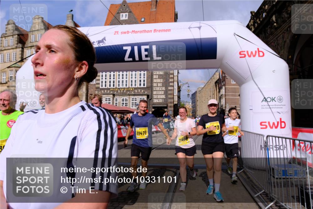 13.09.2026 - 21. swb-Marathon Bremen Tim E. http://msf.ph/oto/10331101 13.09.2026 11:04:16 Ziel 10152, 10357, 10390, 10403, 10429, 10516, 10607, 10659, 10671, 10672, 10720, 10726, 10796, 10912, 10913, 10918, 11149, 11318, 11319, 11325, 11451, 11470, 11471, 11511, 11618, 11909, 11967, 12103, 12113, 12140, 12260, 12392, 12433, 12504 meine-sportfotos.de