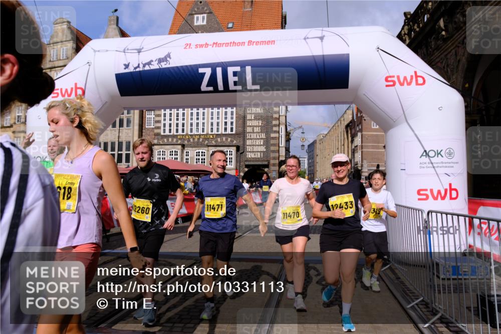 13.09.2026 - 21. swb-Marathon Bremen Tim E. http://msf.ph/oto/10331113 13.09.2026 11:04:16 Ziel 10152, 10357, 10390, 10403, 10429, 10516, 10607, 10659, 10671, 10672, 10720, 10726, 10796, 10912, 10913, 10918, 11149, 11318, 11319, 11325, 11451, 11470, 11471, 11511, 11618, 11909, 11967, 12103, 12113, 12140, 12260, 12392, 12433, 12504 meine-sportfotos.de