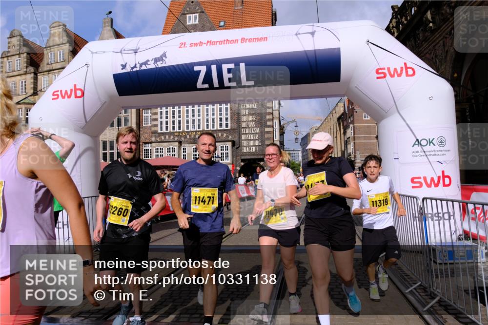 13.09.2026 - 21. swb-Marathon Bremen Tim E. http://msf.ph/oto/10331138 13.09.2026 11:04:16 Ziel 10152, 10357, 10390, 10403, 10429, 10516, 10607, 10659, 10671, 10672, 10720, 10726, 10796, 10912, 10913, 10918, 11149, 11318, 11319, 11325, 11451, 11470, 11471, 11511, 11618, 11909, 11967, 12103, 12113, 12140, 12260, 12392, 12433, 12504 meine-sportfotos.de