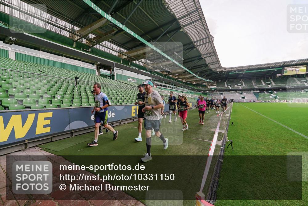 13.09.2026 - 21. swb-Marathon Bremen Michael Burmester http://msf.ph/oto/10331150 13.09.2026 13:37:36 Laufen im Stadion 144, 284, 360, 398, 410, 421, 444, 491, 590, 756, 799, 848, 971, 983, 1132, 1135, 1279, 1620, 1734, 1762, 1887, 1934, 1951, 2060, 2078, 2227, 2376, 2639, 2642, 2687, 2772, 2842, 2892, 2925, 2926, 2939, 3169, 3178, 3299, 3303, 3408, 3427, 3499, 3570, 3640, 3646, 3731, 3779, 3839, 3919, 3985, 3992, 3993, 4084, 4147, 4148, 4210, 4252, 4314, 4416, 4464, 4538, 4767, 4801, 4845, 4863, 4939, 5034, 5138, 5145, 5166, 5182, 5210, 5453, 5461, 5536, 5679, 6309, 170 meine-sportfotos.de