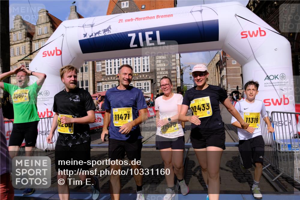 13.09.2026 - 21. swb-Marathon Bremen Tim E. http://msf.ph/oto/10331160 13.09.2026 11:04:16 Ziel 10152, 10357, 10390, 10403, 10429, 10516, 10607, 10659, 10671, 10672, 10720, 10726, 10796, 10912, 10913, 10918, 11149, 11318, 11319, 11325, 11451, 11470, 11471, 11511, 11618, 11909, 11967, 12103, 12113, 12140, 12260, 12392, 12433, 12504 meine-sportfotos.de