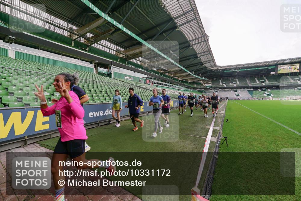 13.09.2026 - 21. swb-Marathon Bremen Michael Burmester http://msf.ph/oto/10331172 13.09.2026 13:37:39 Laufen im Stadion 144, 284, 360, 398, 410, 421, 444, 491, 590, 756, 799, 848, 971, 983, 1132, 1135, 1279, 1620, 1734, 1762, 1887, 1934, 1951, 2060, 2078, 2227, 2376, 2639, 2642, 2687, 2772, 2842, 2892, 2925, 2926, 2939, 3178, 3299, 3303, 3383, 3408, 3427, 3499, 3570, 3640, 3646, 3731, 3779, 3839, 3919, 3985, 3992, 3993, 4084, 4147, 4148, 4210, 4252, 4314, 4416, 4464, 4538, 4767, 4801, 4845, 4863, 4939, 5034, 5138, 5145, 5166, 5182, 5210, 5453, 5461, 5536, 5679, 6309, 170 meine-sportfotos.de