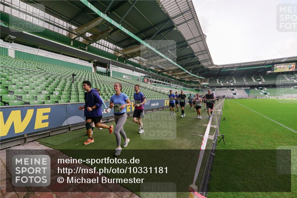 13.09.2026 - 21. swb-Marathon Bremen Michael Burmester http://msf.ph/oto/10331181 13.09.2026 13:37:39 Laufen im Stadion 144, 284, 360, 398, 410, 421, 444, 491, 590, 756, 799, 848, 971, 983, 1132, 1135, 1279, 1620, 1734, 1762, 1887, 1934, 1951, 2060, 2078, 2227, 2376, 2639, 2642, 2687, 2772, 2842, 2892, 2925, 2926, 2939, 3178, 3299, 3303, 3383, 3408, 3427, 3499, 3570, 3640, 3646, 3731, 3779, 3839, 3919, 3985, 3992, 3993, 4084, 4147, 4148, 4210, 4252, 4314, 4416, 4464, 4538, 4767, 4801, 4845, 4863, 4939, 5034, 5138, 5145, 5166, 5182, 5210, 5453, 5461, 5536, 5679, 6309, 170 meine-sportfotos.de