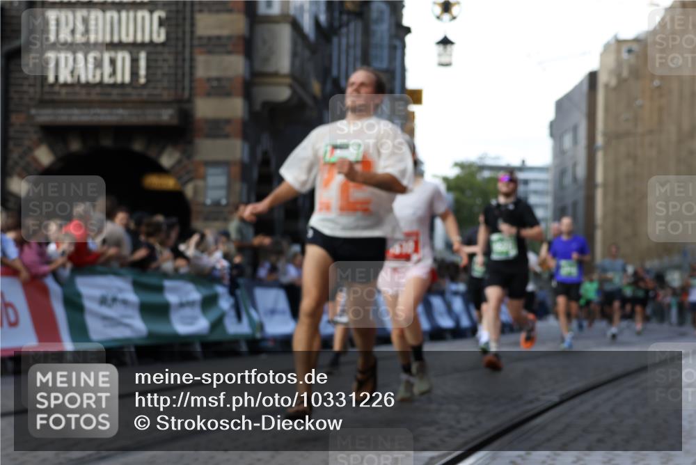 13.09.2026 - 21. swb-Marathon Bremen Strokosch-Dieckow http://msf.ph/oto/10331226 13.09.2026 13:15:25 Ziel 1510, 1664, 2383, 3357, 3504, 3717, 4382, 4992, 5003, 5149, 5294, 5298, 5385, 5417, 5471, 6351, 6379, 6521, 6528, 6717, 6773, 6902, 7190, 7432, 7497, 7515, 8238, 9253, 9338, 9363, 9483, 9797, 13137, 13139, 1033, 1445, 3346, 4212, 4653, 4663, 5533, 6162, 6526, 7203, 7291, 7992, 9029, 9391, 9475, 9777 meine-sportfotos.de