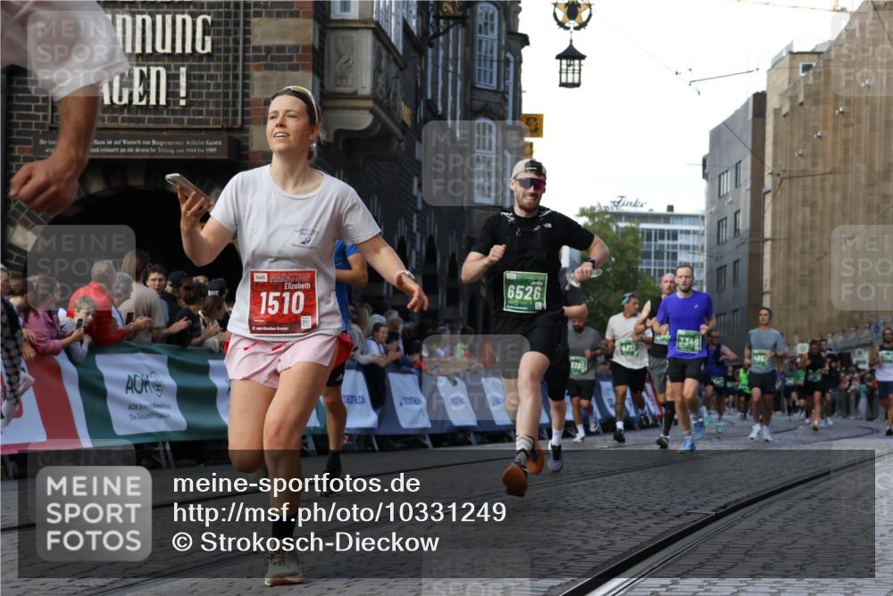 13.09.2026 - 21. swb-Marathon Bremen Strokosch-Dieckow http://msf.ph/oto/10331249 13.09.2026 13:15:26 Ziel 1510, 1664, 2383, 3357, 3504, 3717, 4111, 4382, 4992, 5003, 5149, 5294, 5298, 5385, 5417, 5471, 6351, 6379, 6521, 6528, 6717, 6773, 6902, 7190, 7432, 7497, 7515, 8238, 9253, 9338, 9363, 9483, 9797, 13137, 13139, 1033, 1445, 3346, 3536, 4212, 4653, 4663, 5533, 6162, 6515, 7203, 7291, 7992, 9029, 9391, 9475, 9777 meine-sportfotos.de